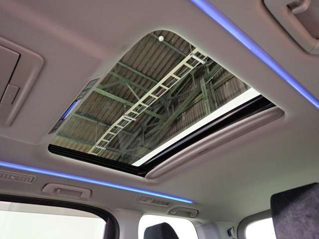 ◆車両詳細は、ヴァーサス桑名店まで　電話：0078-6002-654049までお問合せ下さい◇当社グループ三重県中古車販売台数　平成26年度から令和2年度、7年連続NO.1（東京商工リサーチ調べ）◆