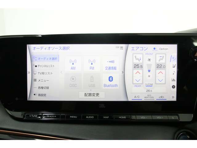 純正12.3型メモリーナビで、Bluetooth・ラジオ・ブルーレイ・CD/DVD・フルセグTV視聴・アップルカープレイなど充実した機能が付いております！