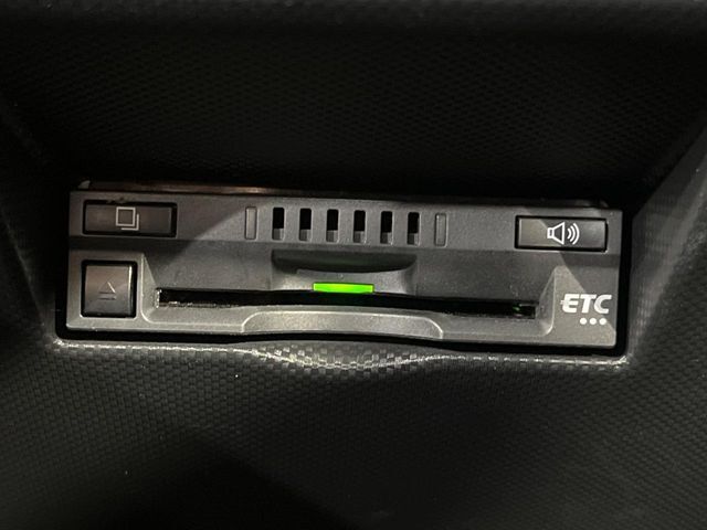 【ETC】高速道路の料金所をストレスなく通過！話題のスポットやサービスエリアに多い「スマートIC」利用時は必須のアイテムです。当店でセットアップを実施、ご納車当日からすぐにご利用いただけます！