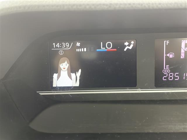 【スピードメーター】『スピードメーター』の画像になります。メーターがシンプルで見やすく運転しやすいですね！