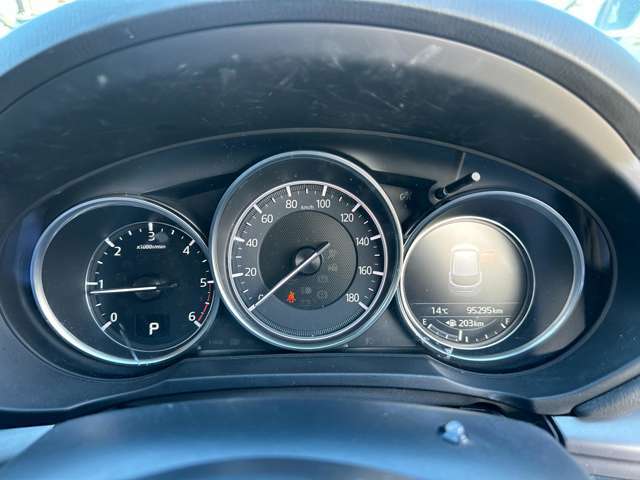 当店オススメの一台です！是非ご検討頂ければと思います！全国対応可能！全国納車可能！自社ローン・リース可能