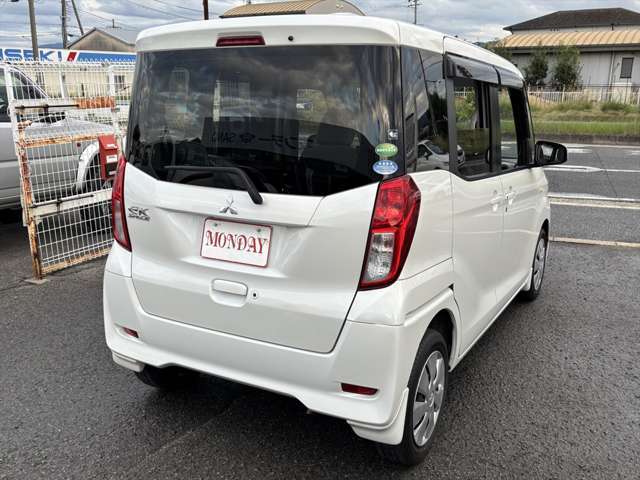 他の画像を見て頂いても、目立ったキズが無いことがご確認頂けると思います。