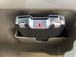 【ETC】高速道路の料金所をストレスなく通過！話題のスポットやサービスエリアに多い「スマートIC」利用時は必須のアイテムです。当店でセットアップを実施、ご納車当日からすぐにご利用いただけます！