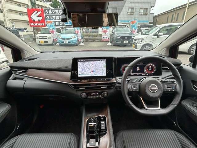 お車の外装傷、内装の状態や装備品の確認も気になる事があればいつでもお電話ください。0120-24-1411