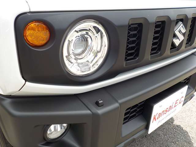 届出済未使用車です　クレジツト金利2.2％からご利用頂けます　ディーラーにて保証継承点検後お渡しします