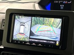 【パノラマモニター】専用のカメラにより、上から見下ろしたような視点で360度クルマの周囲を確認することができます☆死角部分も確認しやすく、狭い場所での切り返しや駐車もスムーズに行えます。