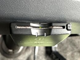 【ETC】高速道路の料金所をストレスなく通過！話題のスポットやサービスエリアに多い「スマートIC」利用時は必須のアイテムです。当店でセットアップを実施、ご納車当日からすぐにご利用いただけます！