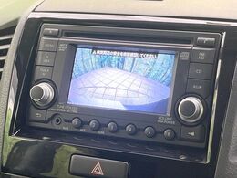 【バックカメラ】駐車時に後方がリアルタイム映像で確認できます。大型商業施設や立体駐車場での駐車時や、夜間のバック時に大活躍！運転スキルに関わらず、今や必須となった装備のひとつです！