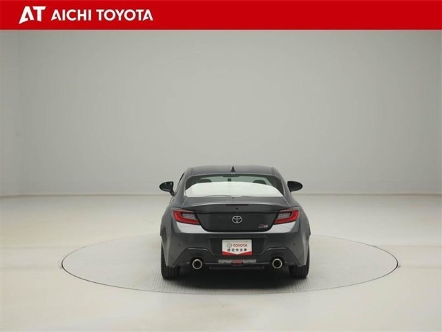 『TOYOTA認定中古車』は「まるごとクリーニング」で綺麗な内外装、「車両検査証」はプロによるチェック、買ってからも安心の「ロングラン保証」、3つの安心安全を標準装備したトヨタのブランドU-Carです
