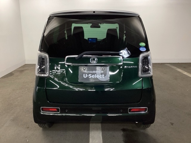 後ろ姿が、カッコイイのもホンダだからです。