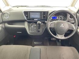 【インパネ全体】『インパネ全体』の画像になります。写真の内容に関してご不明点、ご質問等がございましたらお気軽にガリバー店舗までお問い合わせください。