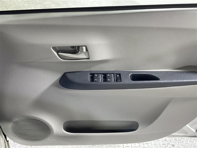 【窓操作部】軽い力で、窓を開けたり閉めたりすることができます！掲載箇所以外にご希望の写真がございましたら、お気軽にお問い合わせ下さい！メールや郵送でお送りさせていただきます。