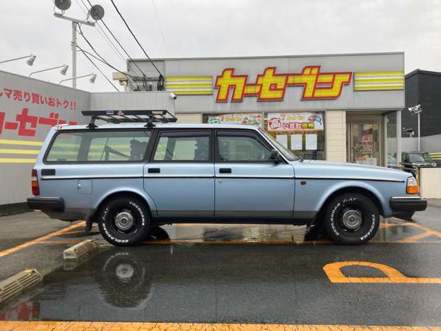 【KMGホールディングスとは】西日本で約80店舗を運営しています☆70年以上自動車を販売してきたノウハウでお客さまの車選びを大切にサポートさせていただきます☆是非質の高い接客を体験してみてくださいね☆