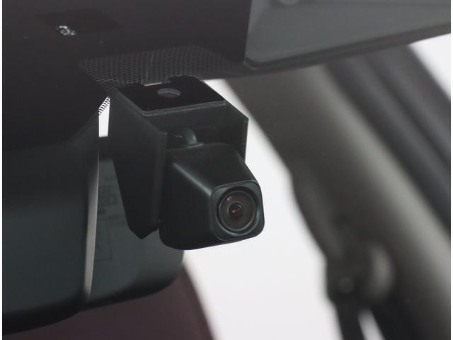 ドライブレコーダー装備！走行中は常時録画を行っているので、万が一の際の映像記録や旅の思い出としても映像を記録してくれます！
