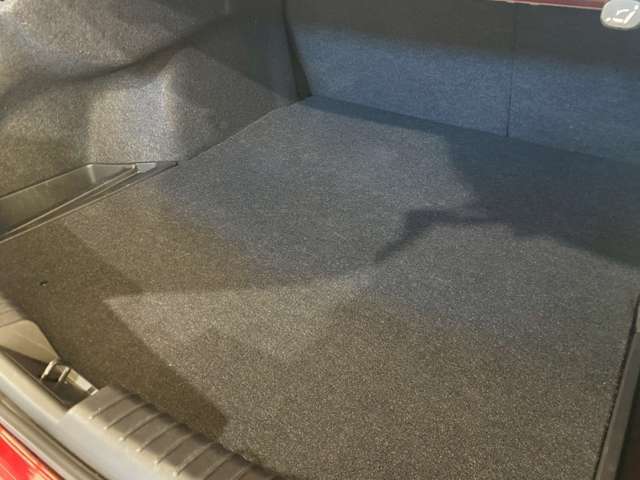 トランクルームは奥行きがあり荷物も沢山入りそう！