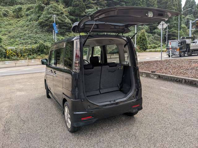 〇〇車検整備・点検等は　弊社指定工場にて行いますので　ご安心してご相談下さい。〇〇