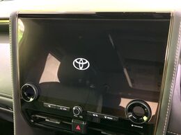 【14インチディスプレイオーディオ】画面内にオーディオ操作はもちろん、空調の調整機能なども盛り込んだ多機能なディスプレイオーディオです！スマートフォン連携はもちろん、車載ナビもお使いいただけます♪