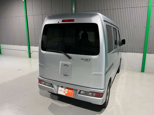 ☆外装も専門のスタッフが施工致しております☆