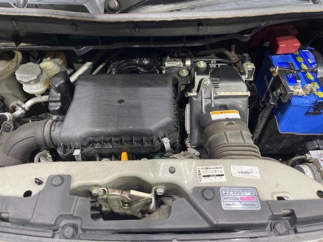 親切・丁寧な専門メカニックスタッフが応対！・車検・点検整備・事故等の修理などアフターサービスも安心。お車のカスタマイズもネクステージのサービススタッフまでご相談ください！