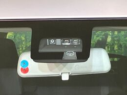 【スズキ　セーフティサポート】走行中に前方の車両等を認識し、衝突しそうな時は警報とブレーキで衝突回避と被害軽減をアシスト。より安全にドライブをお楽しみいただけます。