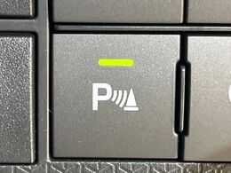 【コーナーセンサー】バンパーに付いたセンサーが障害物を検知！一定の距離に近づくとアラートで教えてくれます♪狭い駐車スペースや車庫入れ時も安心ですね☆
