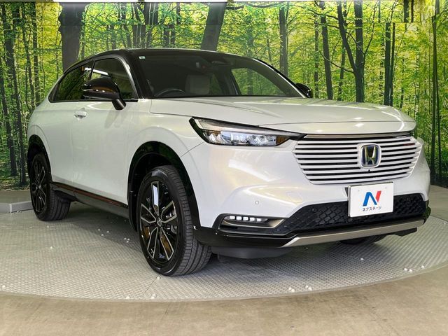 大好評のボディコーティング「弾スプラッシュコート」もご納車までに施工可能。通常のガラスコートと異なる、耐久年数6年の無機質ガラスコーティングが、ボディをキレイな状態に保ってくれます。