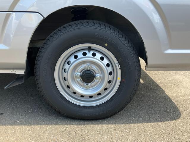 【145/80R12　ラジアルタイヤ】。優れた小回り★狭いあぜ道もぐいぐい走行！