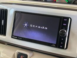 【パナソニックSDナビ】ナビゲーション機能はもちろん、多彩なメディアをお使いいただけます。フルセグTV、ミュージックサーバー、Bluetooth接続、CD・ブルーレイ再生も可能！
