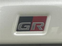 【GR】トヨタの純正エアロ（ドレスアップパーツ）が装着されています！スポーティで個性的かつ機能美を追求した造形をお楽しみください。