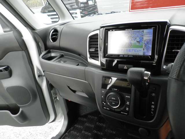 車検整備2年付き！支払総額49万円！ターボ　ナビフルセグBluetoothオーディオ　両側パワスラ　禁煙車　内外装綺麗な車両なので一度ご覧ください！