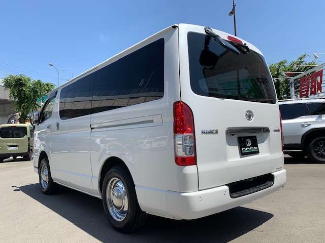 陸運支局指定の指定工場にて法定点検整備を行なってからお車の引渡しをさせていただきます。12ヶ月及び24ヶ月点検記録簿も発行させていただきます。