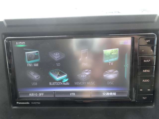 SDナビフルセグTV付きです！！　Bluetoothも付いてます！！
