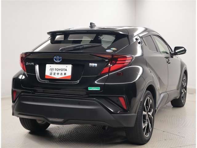 自社工房で輝くボディーと、綺麗で清潔な室内の車に生まれ変わります【ピカット一平】☆もちろん当社の技術スタッフの手により、点検整備が行われます。ぜひ、お客様の目でお確かめください。