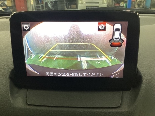 うれしいバックモニター付！後退時の不安感によるストレスから開放してくれます。