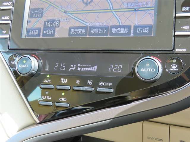 オートエアコンで車内はいつでも快適です♪