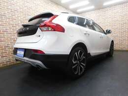 【失敗しないボルボ中古車選びをお約束】ご遠方のお客様や現車確認ができないお客様はLINEを利用し画像送信やビデオ通話オンライン商談も可能です。走行管理システム導入店、自動車公正取引協議会加盟店♪