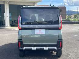 ご覧いただきましてありがとうございます。県外登録納車も承っております！お気軽にお問い合わせください。フリーダイヤル　0120-472-060　《カーセブン四万十店》までお電話を！