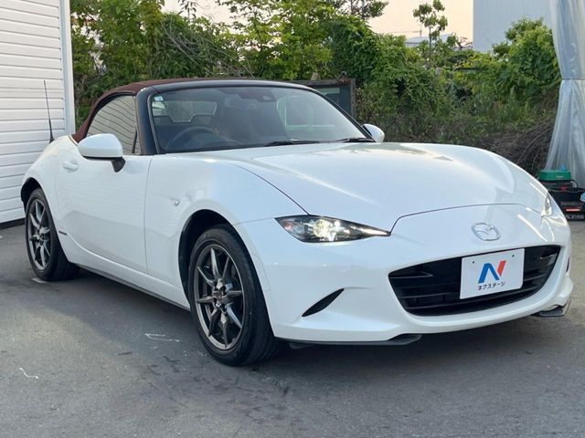 大好評のボディコーティング「弾スプラッシュコート」もご納車までに施工可能。通常のガラスコートと異なる、耐久年数6年の無機質ガラスコーティングが、ボディをキレイな状態に保ってくれます。