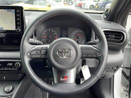 気になる車はすぐにお問い合わせください！画面右側の0066から始まる無料ダイヤルからお問い合わせ下さい！専門スタッフがお車のご質問にお答えいたします！