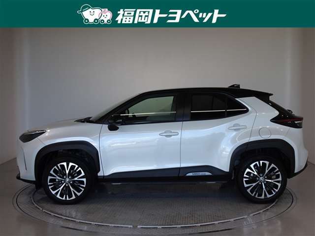 トヨタのコンパクトSUV、ヤリスクロスハイブリッド　Zが入荷しました。