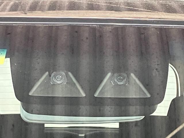 【ステレオカメラ】　車や人に対する事故の回避の支援や被害の軽減を図り、安全運転をサポートします　※いかなる場合も衝突事故等を回避するものではありません。機能の詳細については店舗にお問合せください