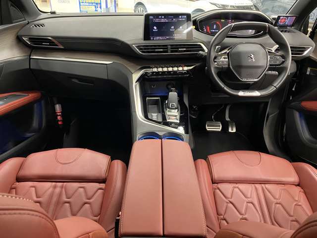 ウッドデザインパネルがおしゃれなインテリア☆