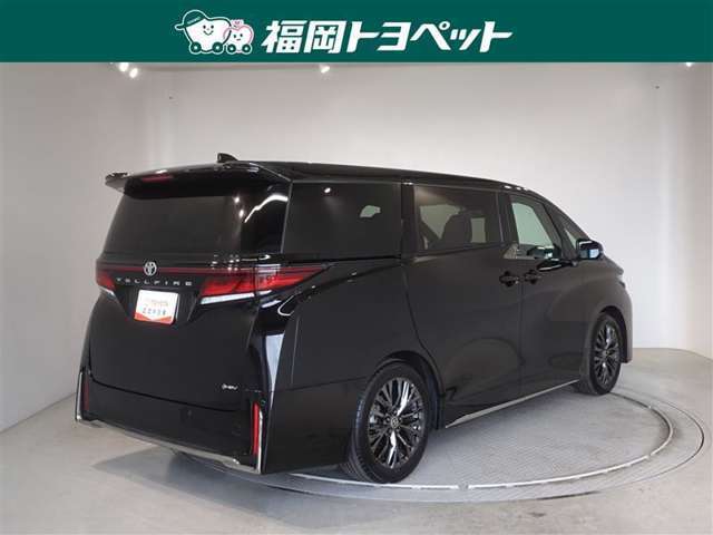 色は人気のブラックです。
