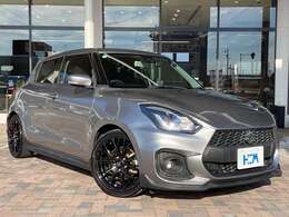 ご来店いただく際には売約済みだと申し訳ないので、お手数ですが事前に在庫確認のお電話もしくはメールをお願い致します。