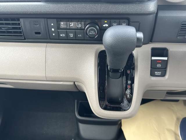 ★料金のお支払いは納車日の前日迄で大丈夫です！契約後最長3ヶ月まで当社にて保管できます。欲しい車が在庫である時がお買い得です！在庫の確保はお早めに！