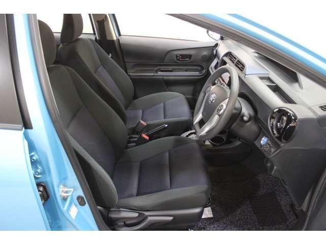 ？？　運転席助手席です。
