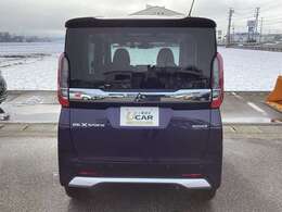 リヤワイパー＆ハイマウントストップランプ付き