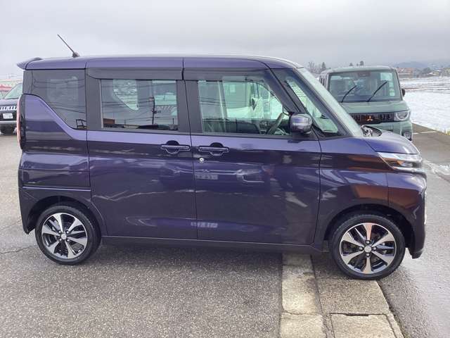 側面から見た様子