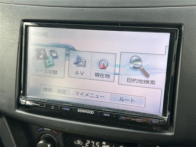 【純正ナビ】操作性、見た目、共に優れておりディーラーオプションで選べるナビです！
