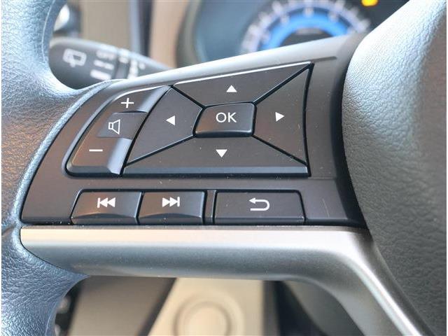 アツミモータースでは人気の中古車を常時1500台展示！掲載車両以外にも当社ホームページにて検索できます！